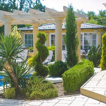Luxury-Villas 索普隆 外观 照片