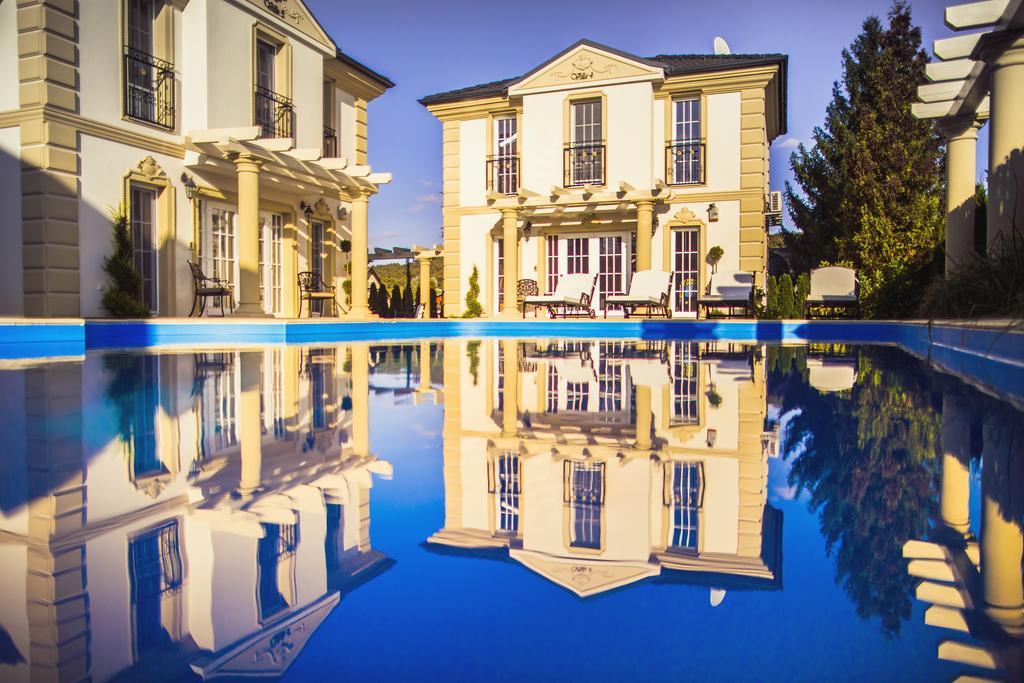 Luxury-Villas 索普隆 外观 照片