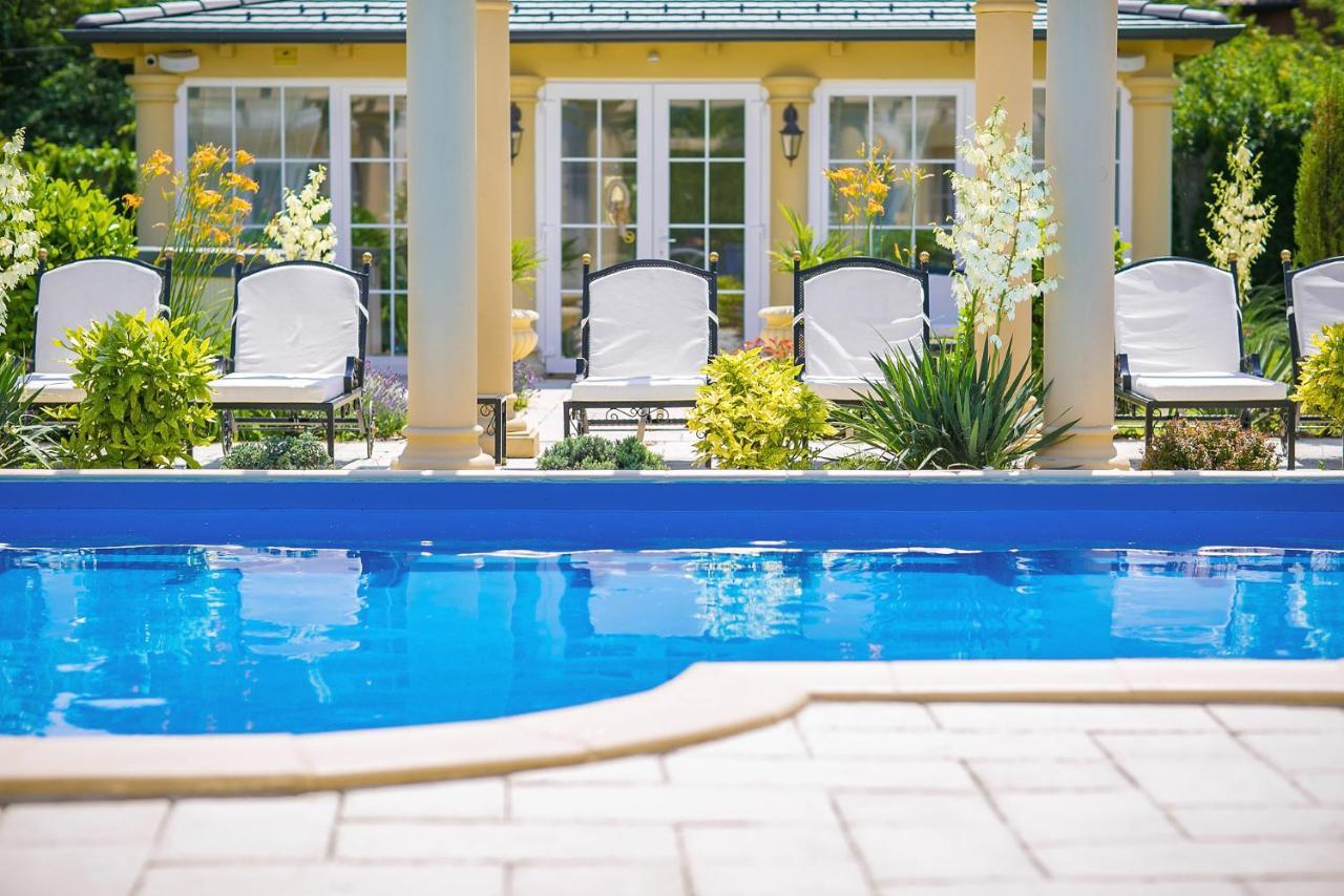 Luxury-Villas 索普隆 外观 照片