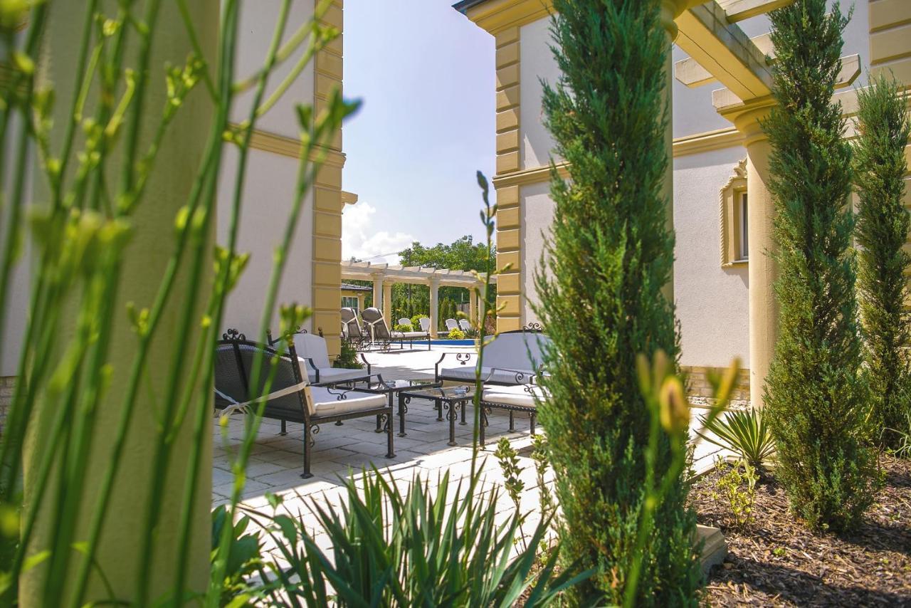 Luxury-Villas 索普隆 外观 照片